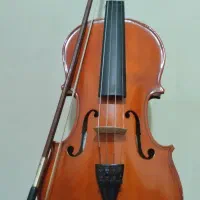 ویولن رناتو