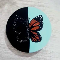 دیوارکوب سفالی طرح پروانه