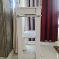میز ام دی اف .کنار آشپزخانه