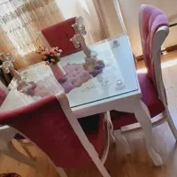 میز و صندلی غذا خوری و مبل و فرش