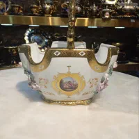سفید گل برجسته ظروف دکوری