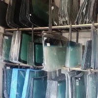 شیشه اتومبیل پراید پژو سمند تیبا ال90 ریو کوییک