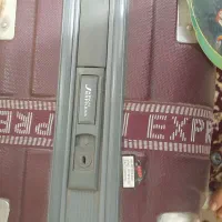 چمدان مسافرتی بزرگ|کیف، کفش، کمربند|ارومیه, |دیوار