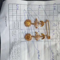 سنجاق ۳۰۰بالای تابلو