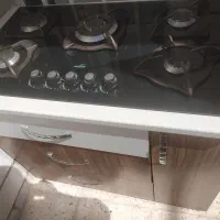 اجاق گاز و کابینت زیرش