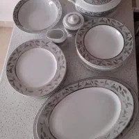 چینی ذرین ۱۲نفره درحدنو فقط یکی ازنمکدوناش کمه