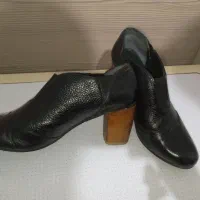 دو جفت کفش پاشنه دار چرم طبیعی|کیف، کفش، کمربند|زنجان, |دیوار