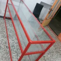ویترین شیشه ای