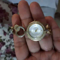 ساعت زنانه ویولت اصل ژاپن نگین دار