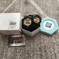 یک جفت ساعت جی شاک طلایی