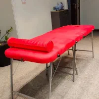 تخت ماساژ با وسایل ماساژ