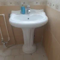 روشویی به همراه شیر