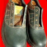 کفش کار نو|کیف، کفش، کمربند|ساوه, |دیوار