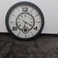 ساعت دیواری