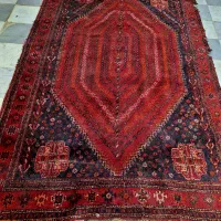 قالی دستباف قدیمی