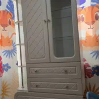 تخت و کمد بچه|اسباب و اثاث بچه|کرج, شهرک بنفشه|دیوار