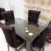 مبل و میز ناهارخوری