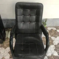 صندلی ومیز اداری درحد