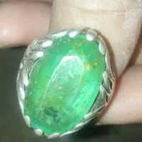 انگشتر نقره با نگین زمرد کلمبیا