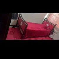 تختخواب یک نفره در حد نو ۲۴۰۰۰۰۰