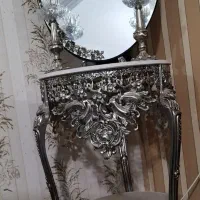 آینه و یک جفت شمعدان عروس