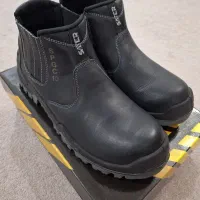 کفش ایمنی|کیف، کفش، کمربند|بندر دیر, |دیوار