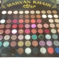 استند آرایشی