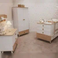 تخت کمد نوزادی+رنگ کرمی /قسطی