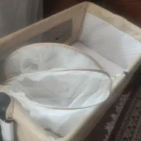 گهواره و تشک نوزاد تمیز