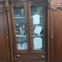کمدلباس و ویترین