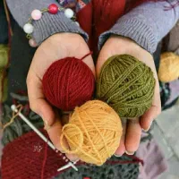 بافت لباس، کلاه، شال، پاپوش و غیره