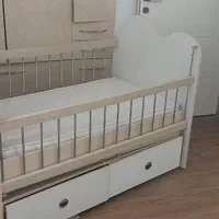 تخت کودک تمیز