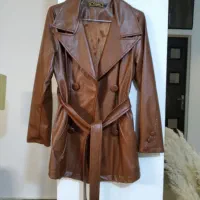 کت چرم زنانه