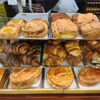 فروشنده خانم