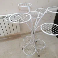 استند فلزی گلدان