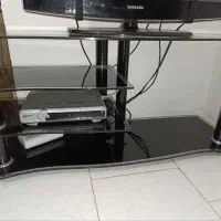 میز تلویزیون شیشه ای