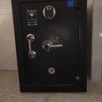 گاو صندوق دجینیال 280 کیلویی