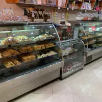 ویترین قنادی