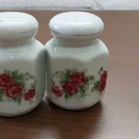 نمک پاش گلسرخی