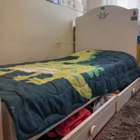 تخت و کمد کودک برند بشیک(قابل تبدیل به تخت نوزادی)|تخت و صندلی بچه|تهران, جنت‌آباد مرکزی|دیوار