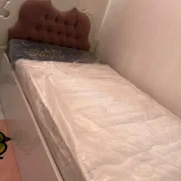 تخت خواب نوجوان در حد نو|تخت و سرویس خواب|یزد, |دیوار