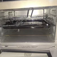 توستر کاملا سالم|اجاق گاز و لوازم برقی پخت‌وپز|نسیم‌شهر, |دیوار