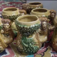 ۱ دست لیوان  قدیمی مدل شیرنشان