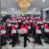 آموزشگاه آموزش میکاپ شینیون رنگ واصلاح کوتاه ،ناخن