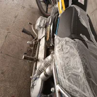 موتور سیکلت 200