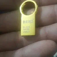 فلش ۱۶ گیگ قیمت۶۵۰ تازه سه روزه گرفتم باگارانتی
