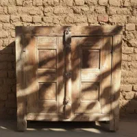 درب گنجه چوبی