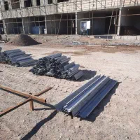 کارگر ساده و وردست اشنا به جوشکاری