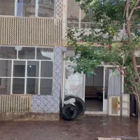 خانه ویلایی ۱۳۰ متر زمین دو طبقه حیاط دار سعدی