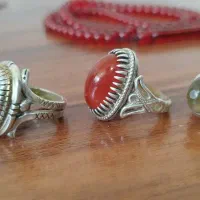 انگشتر و تسبیح